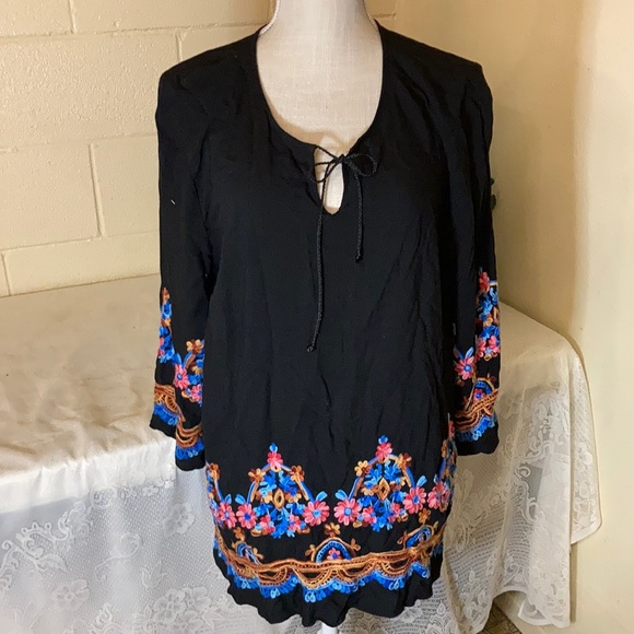 Tops - Est. 1946 Embroidered Top